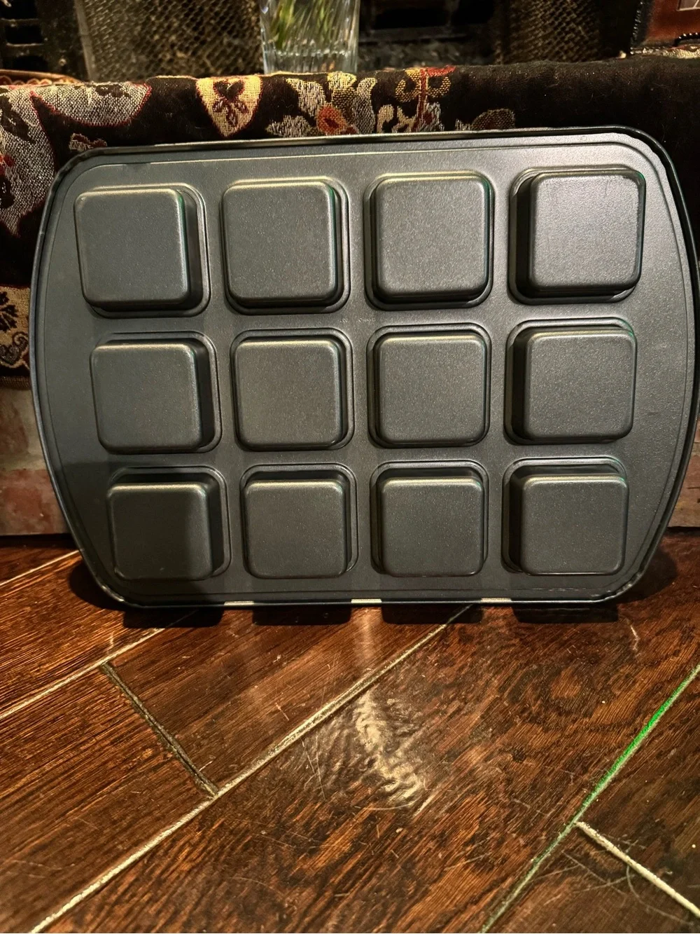 Pampered Chef Nonstick Square Mini Cake and Brownie Pan - Black